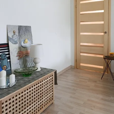 Dzīvoklis Quiet & Family Friendly, Free Parking, Near Park