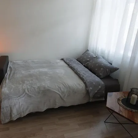 Quiet & Family Friendly, Free Parking, Near Park * Riga